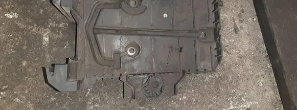 Peugeot 407 Battery tray 