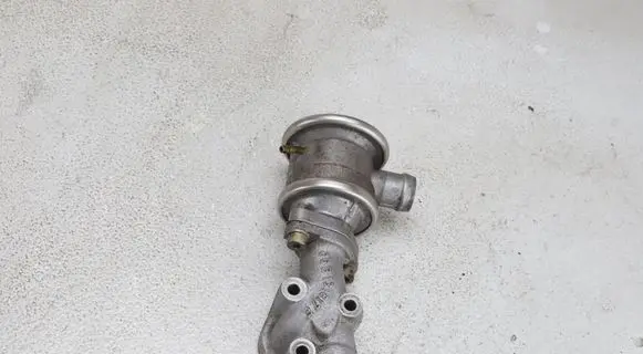 Audi A4 S4 B6 8E 8H EGR valve 06B131101K 06B131817E