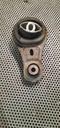 Mercedes-Benz Vito Viano W639 Engine mounting bracket 8203 675206 723753