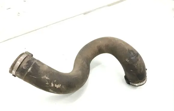 Intercooler hose/pipe