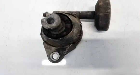 Opel Zafira B Engine mount bracket 24427641