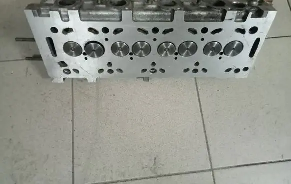 Peugeot Boxer Engine head 0000