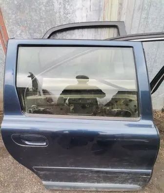 Volvo XC70 Rear door 