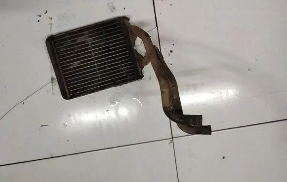 Jeep Grand Cherokee (WJ) A/C cooling radiator (condenser) 