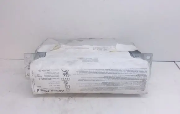 Audi A2 Passenger airbag 8Z0880204B