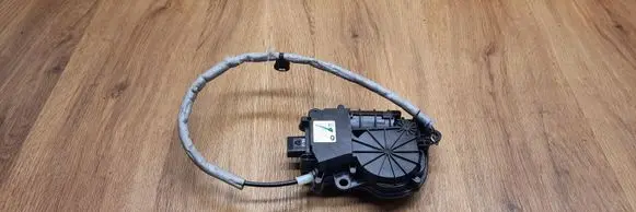 Tailgate/trunk/boot lift motor