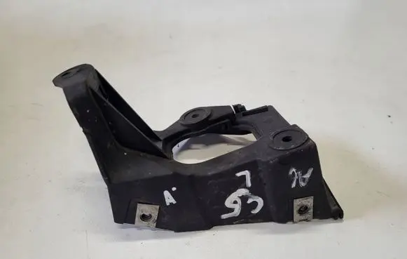 Audi A6 S6 C5 4B Fender mounting bracket 4B3853921