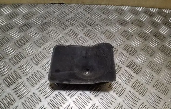Hyundai i40 Bottom radiator support slam panel 