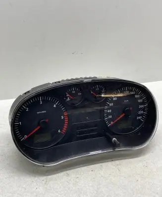 Seat Toledo II (1M) Speedometer (instrument cluster) 1M0920821B 0404010243