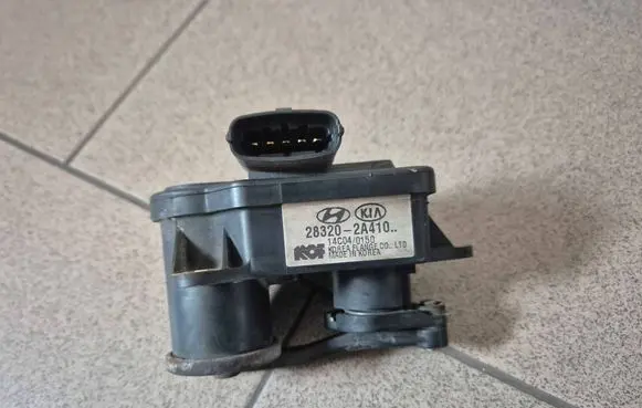 Hyundai ix35 Intake manifold valve actuator/motor 283202A410