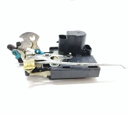 Chevrolet Lacetti Rear door lock 6M18