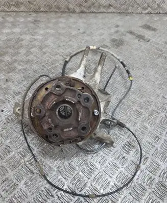 BMW M3 F80 Rear wheel hub 2284881