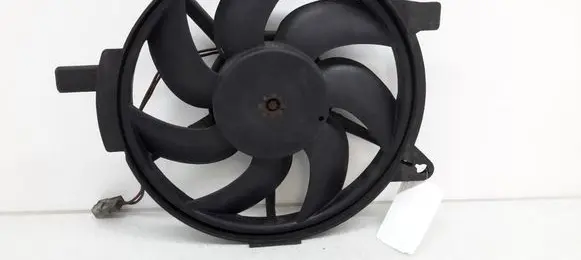 Mercedes-Benz Vito Viano W638 Radiator cooling fan shroud A6385000593