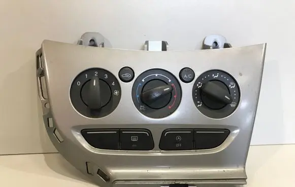 Ford Focus Climate control unit BM5T18549 BM5118522AW