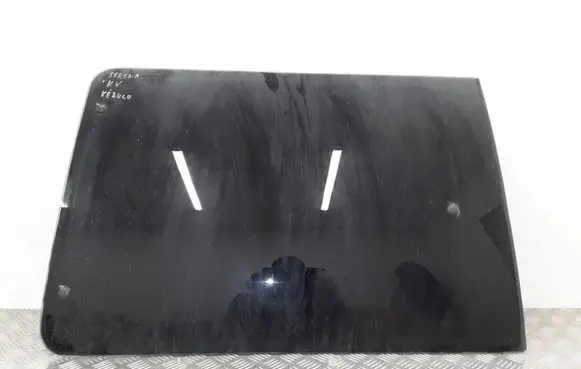 Nissan Serena Side middle window/glass 43R000042