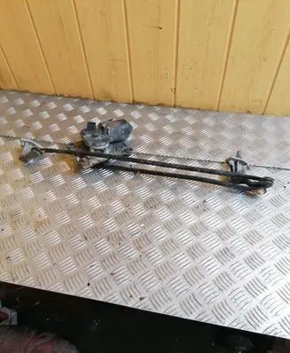 KIA Carnival Front wiper linkage and motor
