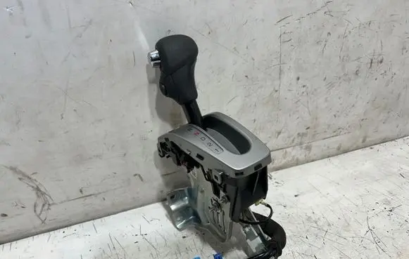 Honda FR-V Gear shifter/selector SJDA800