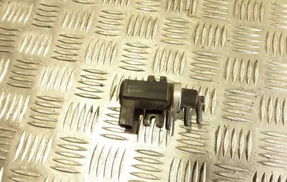 Valve vacuum