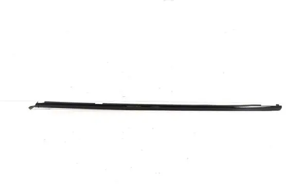 Porsche Cayenne (9Y0 9Y3) Front door glass trim molding 9Y3837475E