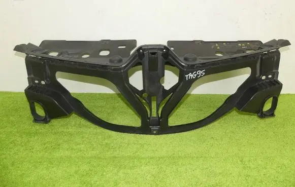 Renault Captur Front bumper mounting bracket 620902271R