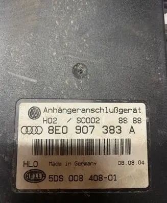 Volkswagen Touareg I Tow bar trailer control unit/module 8E0907383A S0002 5DS00840801
