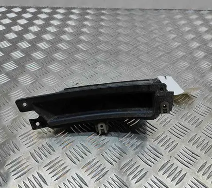 BMW 7 G11 G12 Air intake duct part 51747347375 7347375