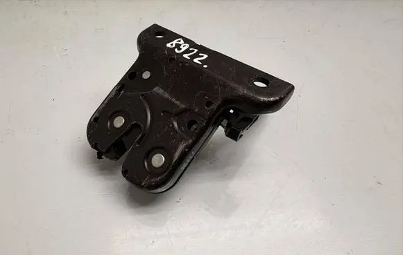 Tailgate/trunk/boot lock/catch/latch