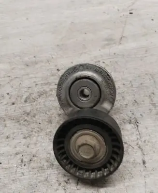 Alfa Romeo 156 Generator/alternator belt tensioner