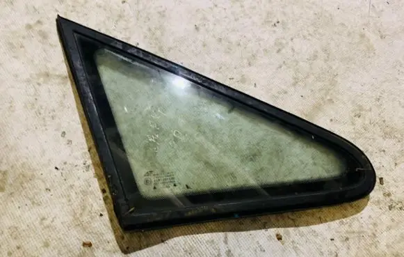 Ford Galaxy Front triangle window/glass 