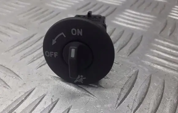 Renault Megane II Passenger airbag on/off switch 