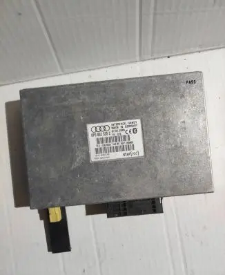 Audi A4 S4 B7 8E 8H Bluetooth control unit module 8P0862335C 0300000