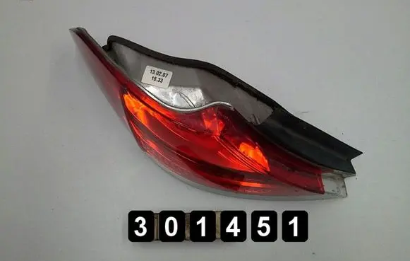 BMW 7 E65 E66 Rear/tail lights 6937235