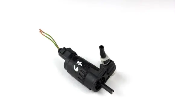 Skoda Octavia Mk2 (1Z) Windscreen/windshield washer pump 1k6955651