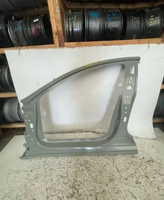 Tesla Model 3 (B) Pillar trim (exterior) 