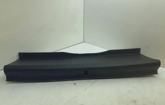 Volkswagen PASSAT B6 Trunk/boot sill cover protection 3C5863459