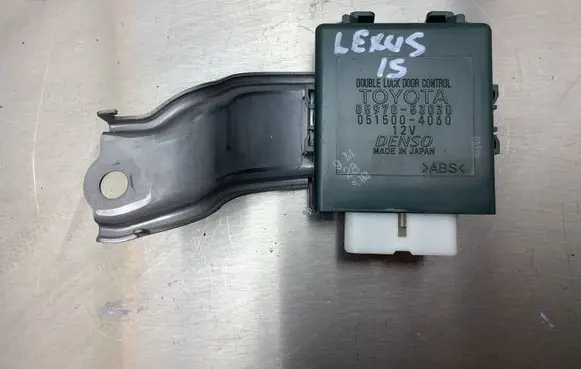 Lexus IS 220D-250-350 Door control unit/module 8597053030 0515004060