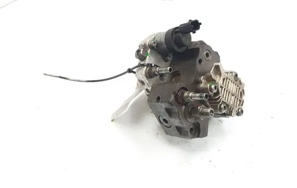 Renault Master II Fuel injection high pressure pump