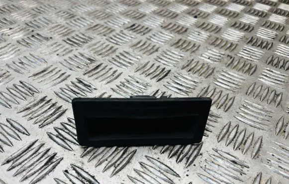Volkswagen Golf Plus Tailgate/trunk/boot exterior handle 5N0827566