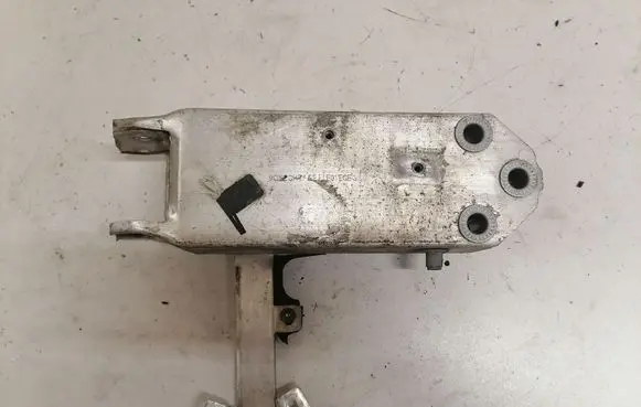 BMW 5 F10 F11 Radiator support slam panel bracket 9082CH7162