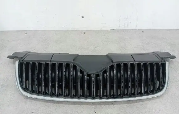 Skoda Fabia Mk2 (5J) Front grill 5J0853668A