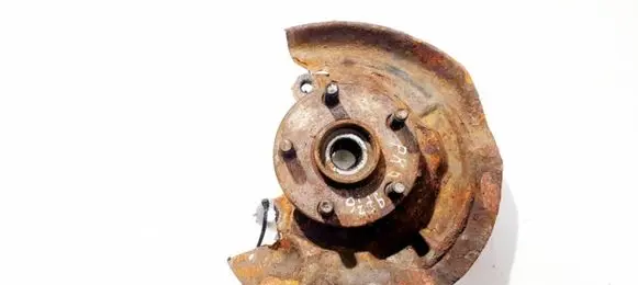 Toyota Avensis T220 Front wheel hub