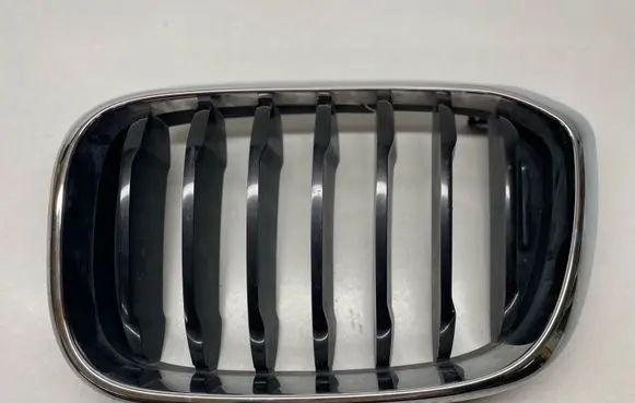 BMW X3 G01 Front bumper upper radiator grill 8091725 7464923 8074573