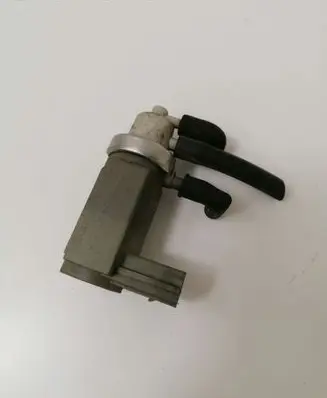 Audi A4 S4 B6 8E 8H Turbo solenoid valve 059906627C