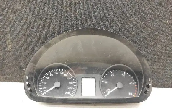Mercedes-Benz Vito Viano W639 Speedometer (instrument cluster) A6399001100 110520737 402941003