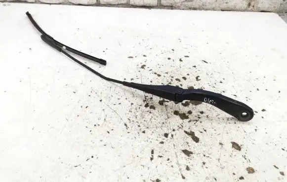 BMW 4 F36 Gran coupe Front wiper blade arm 7260474