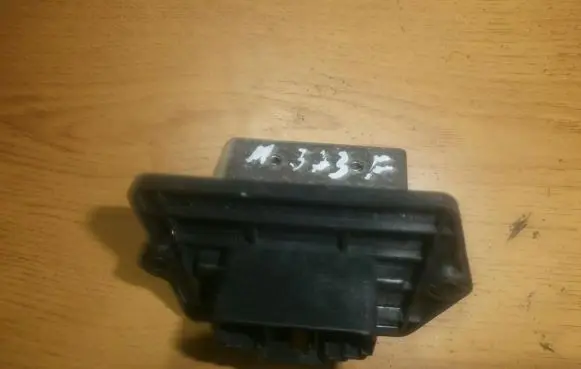 Mazda 323 Heater blower motor/fan resistor HB151RC1M