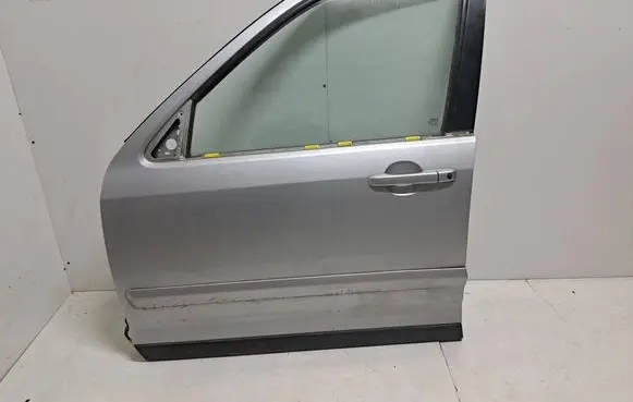 Honda CR-V Front door