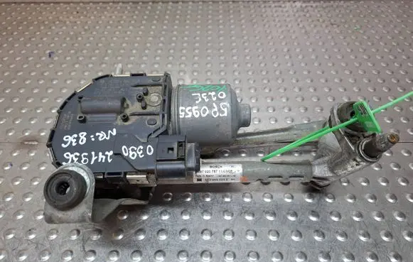 Seat Altea XL Front wiper linkage and motor S26380224 5P0955023E 5P0955119B