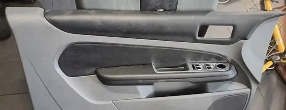 Ford Focus Front door card panel trim OAS9411156