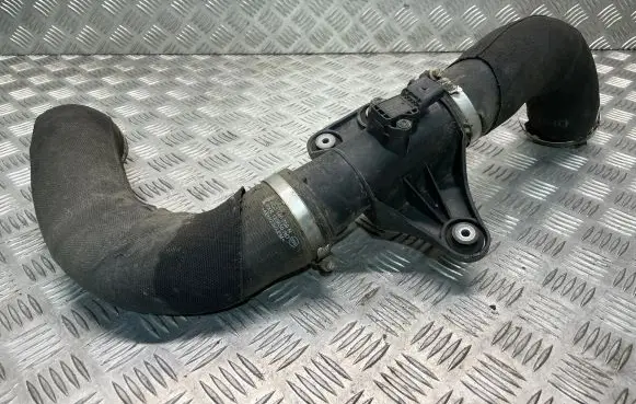 Audi A7 S7 4G Intercooler hose/pipe 4G0145673R